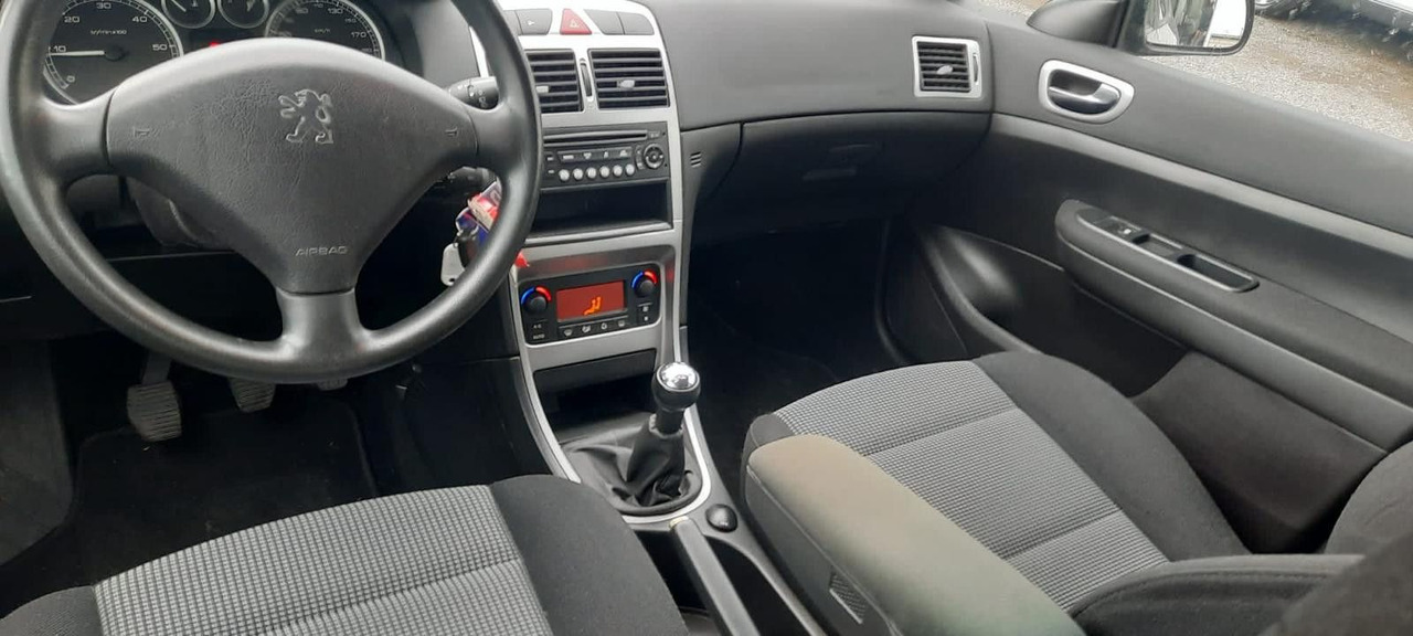 Peugeot 307 Grand Filou - Sedanas: foto 5 Peugeot 307 Grand Filou - Sedanas: foto 5