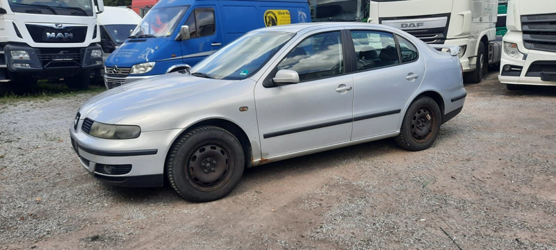 SEAT Toledo Signo 1,8 20V Autom - Lengvasis automobilis: foto 4 SEAT Toledo Signo 1,8 20V Autom - Lengvasis automobilis: foto 4