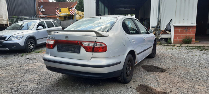 SEAT Toledo Signo 1,8 20V Autom - Sedanas: foto 3 SEAT Toledo Signo 1,8 20V Autom - Sedanas: foto 3