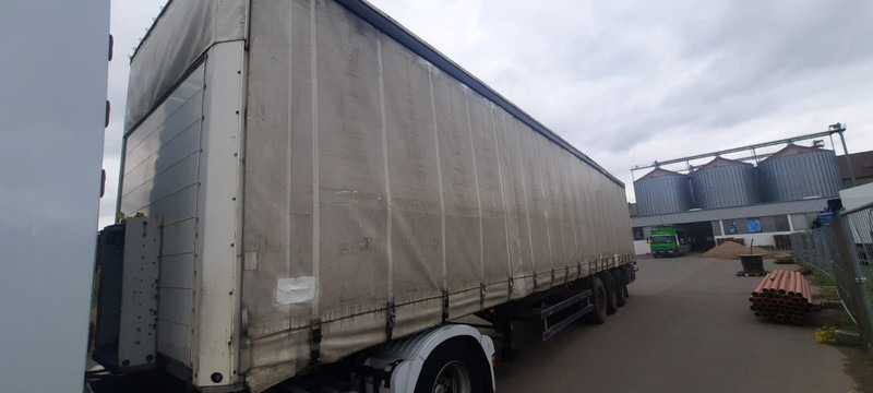 Schmitz Cargobull 3-Achser Pritsche Plane - Tentinė puspriekabė: foto 3 Schmitz Cargobull 3-Achser Pritsche Plane - Tentinė puspriekabė: foto 3