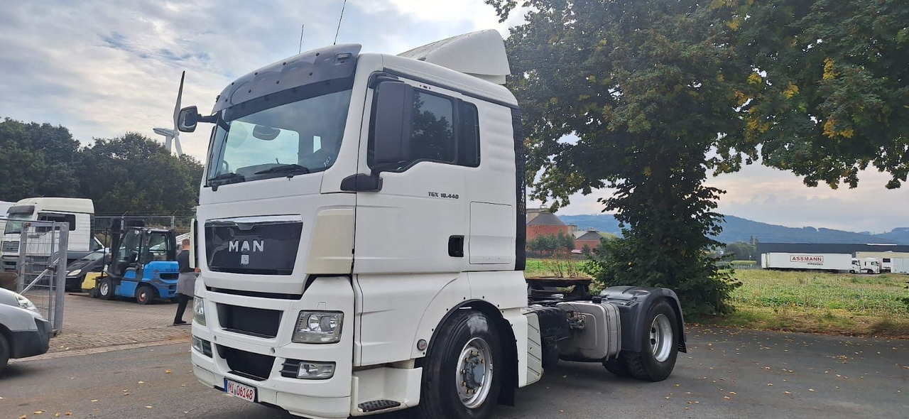 MAN TGX18.440H 4x4 SZM Kipphydraulik - Vilkikas: foto 3 MAN TGX18.440H 4x4 SZM Kipphydraulik - Vilkikas: foto 3