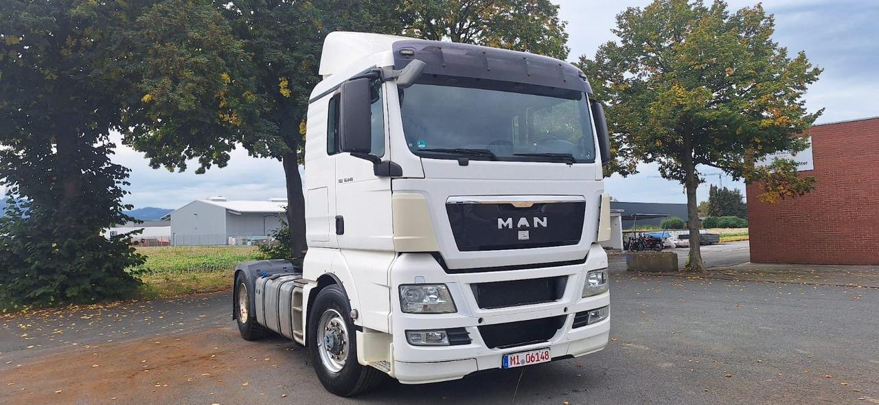 MAN TGX18.440H 4x4 SZM Kipphydraulik - Vilkikas: foto 1 MAN TGX18.440H 4x4 SZM Kipphydraulik - Vilkikas: foto 1