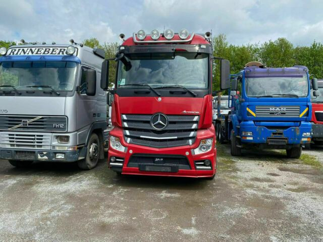 Mercedes-Benz 1842 Actros MP4 G.Haus/Hochdach Vollbaust - Vilkikas: foto 2 Mercedes-Benz 1842 Actros MP4 G.Haus/Hochdach Vollbaust - Vilkikas: foto 2