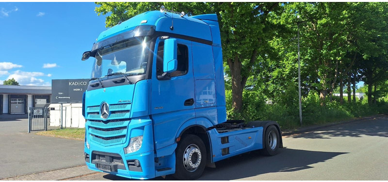 Mercedes-Benz 1845 SZM Mega Spacs Vollausst - Vilkikas: foto 1 Mercedes-Benz 1845 SZM Mega Spacs Vollausst - Vilkikas: foto 1