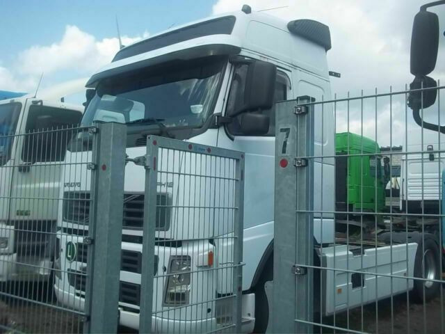 Volvo FH12-420 Globelt. VEB Klima Kipphydraulik - Vilkikas: foto 3 Volvo FH12-420 Globelt. VEB Klima Kipphydraulik - Vilkikas: foto 3