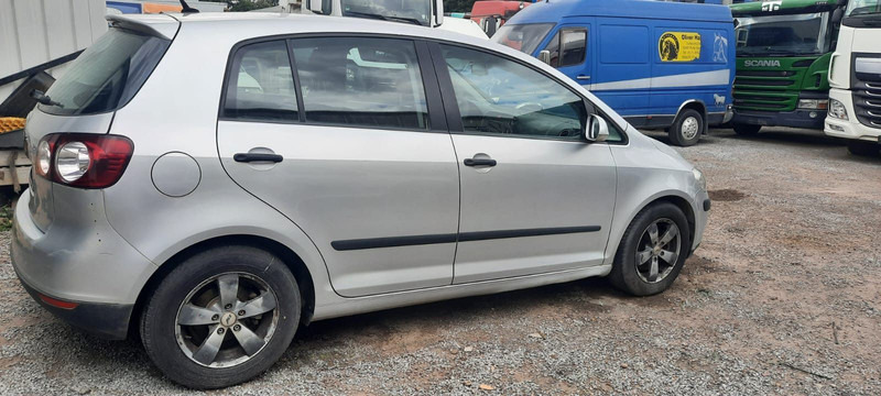 Volkswagen Golf Plus 1.9 TDI DSG DPF Comfortline - Hečbekas: foto 2 Volkswagen Golf Plus 1.9 TDI DSG DPF Comfortline - Hečbekas: foto 2