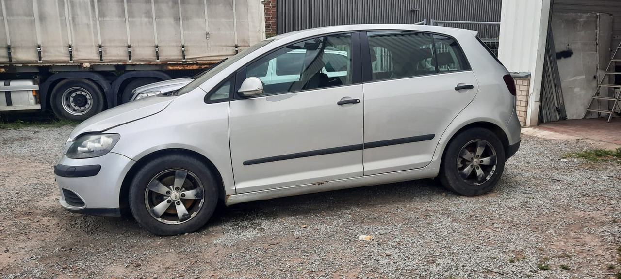 Volkswagen Golf Plus 1.9 TDI DSG DPF Comfortline - Sedanas: foto 4 Volkswagen Golf Plus 1.9 TDI DSG DPF Comfortline - Sedanas: foto 4