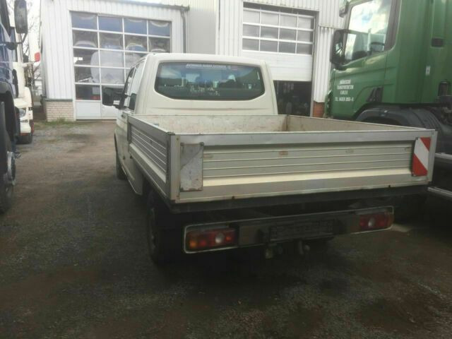 Volkswagen Transporter Pritsche Doka - Bortinis automobilis: foto 4 Volkswagen Transporter Pritsche Doka - Bortinis automobilis: foto 4