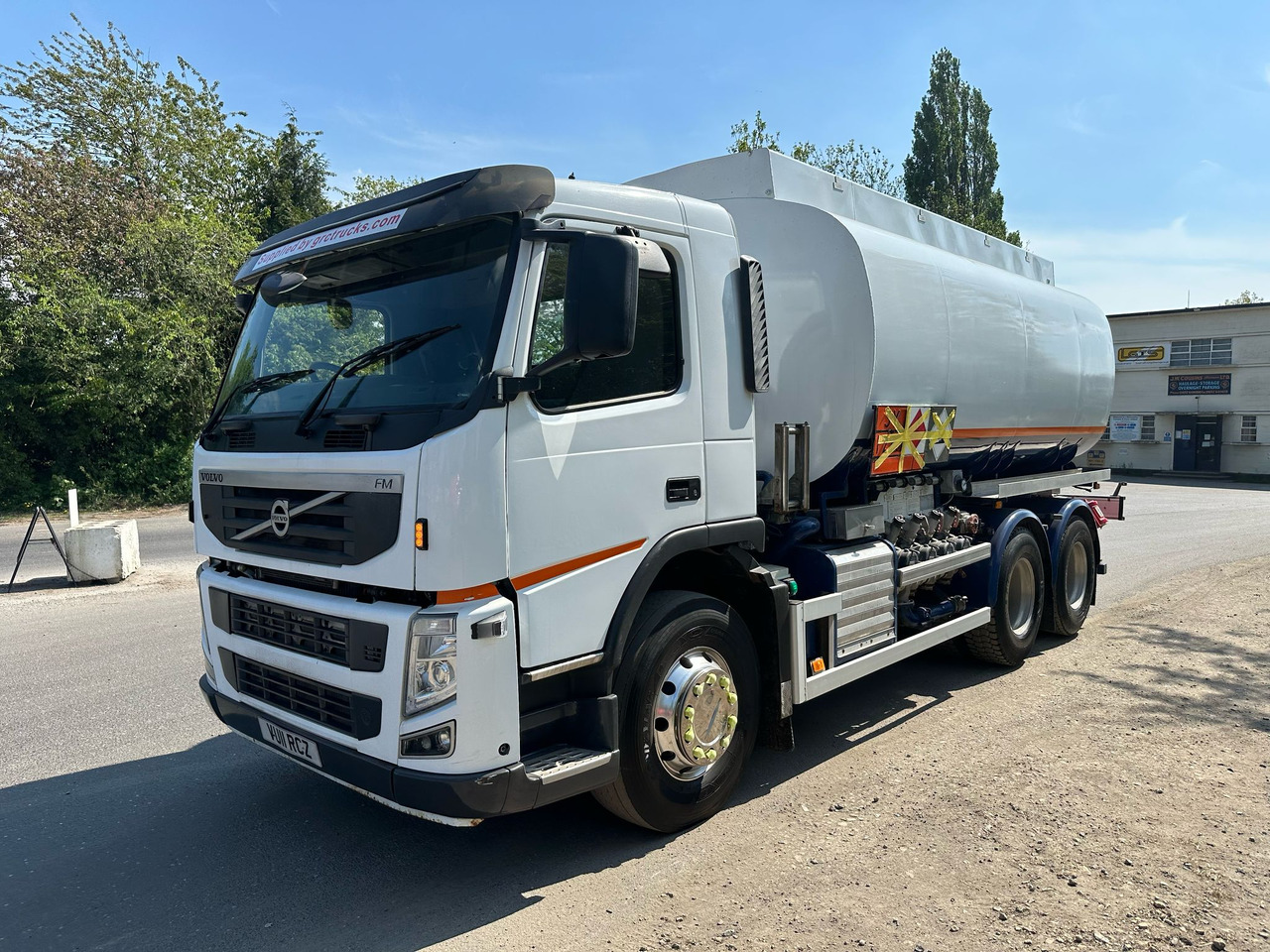 2011 Volvo FM Fuel Tanker - Autocisterna: foto 1 2011 Volvo FM Fuel Tanker - Autocisterna: foto 1