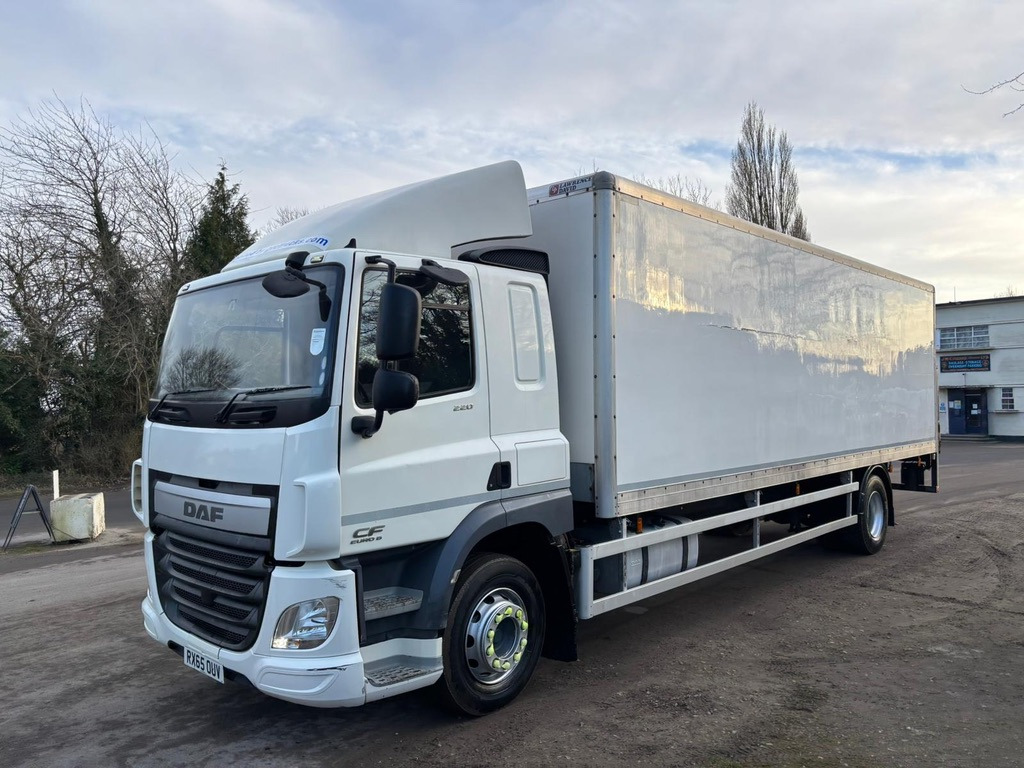 2015 DAF CF 220 Rigid Truck - Furgonas sunkvežimis: foto 4 2015 DAF CF 220 Rigid Truck - Furgonas sunkvežimis: foto 4