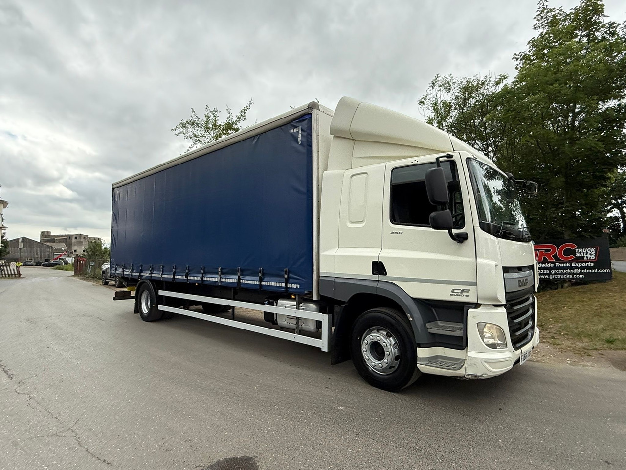 Tentinis sunkvežimis 2016 DAF CF 250 Curtainside Truck: foto 6