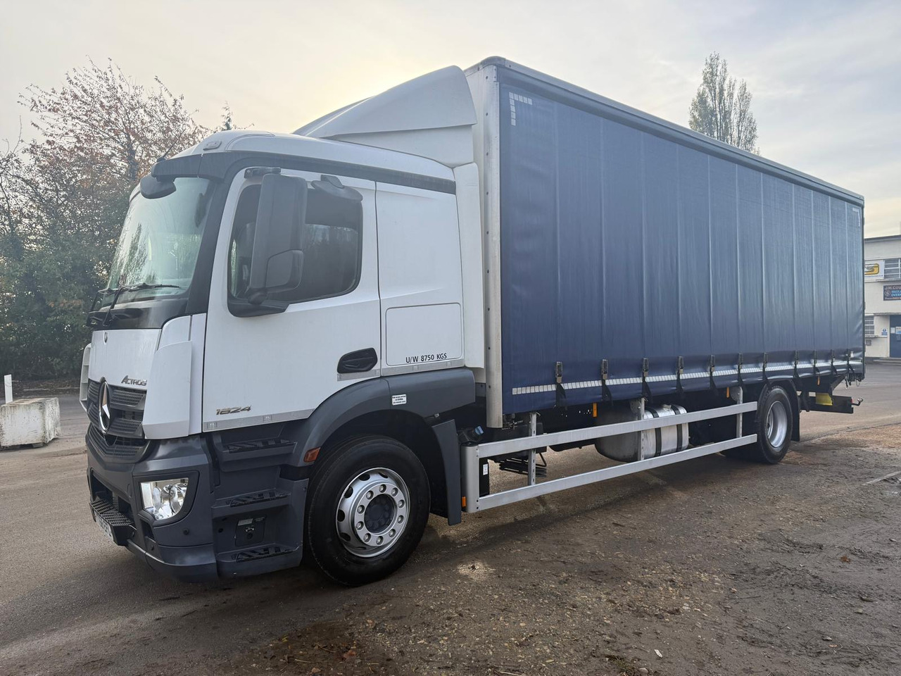 2018 Mercedes Actros 1824 Curtainside Truck - Tentinis sunkvežimis: foto 2 2018 Mercedes Actros 1824 Curtainside Truck - Tentinis sunkvežimis: foto 2
