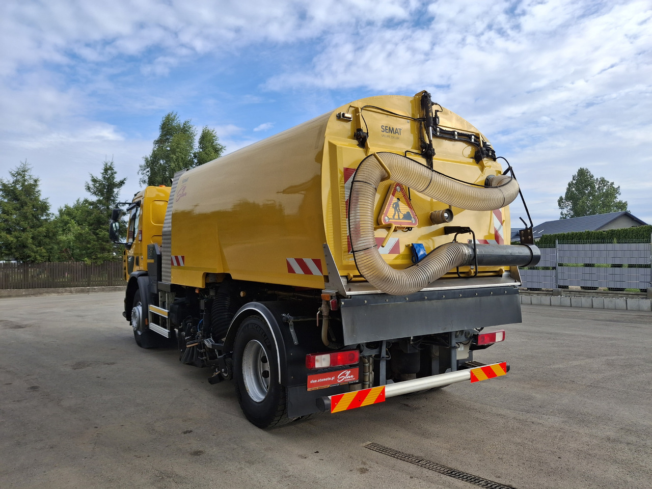 RENAULT C280 SEMAT ZOELLER Zamiatarka Kehrmaschine Euro 6 PM Karcher L/R 2 Motoren 2018r Hochdruckreinigung - Gatvių šlavimo mašina: foto 4 RENAULT C280 SEMAT ZOELLER Zamiatarka Kehrmaschine Euro 6 PM Karcher L/R 2 Motoren 2018r Hochdruckreinigung - Gatvių šlavimo mašina: foto 4
