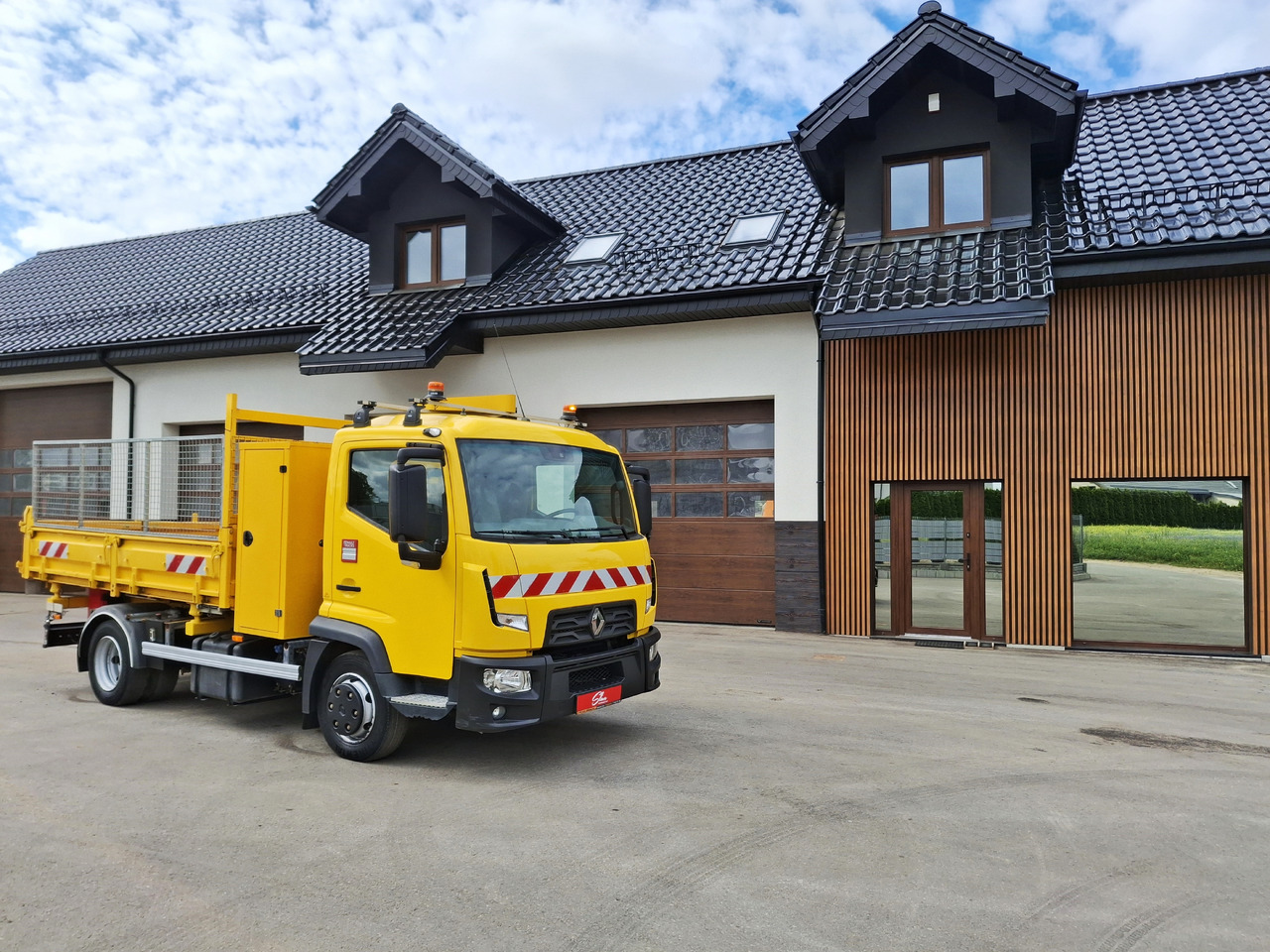 RENAULT D7.5 Wywrotka Kipper 3 Stronna 2015r 84 Tyś KM - Savivartis sunkvežimis: foto 1 RENAULT D7.5 Wywrotka Kipper 3 Stronna 2015r 84 Tyś KM - Savivartis sunkvežimis: foto 1