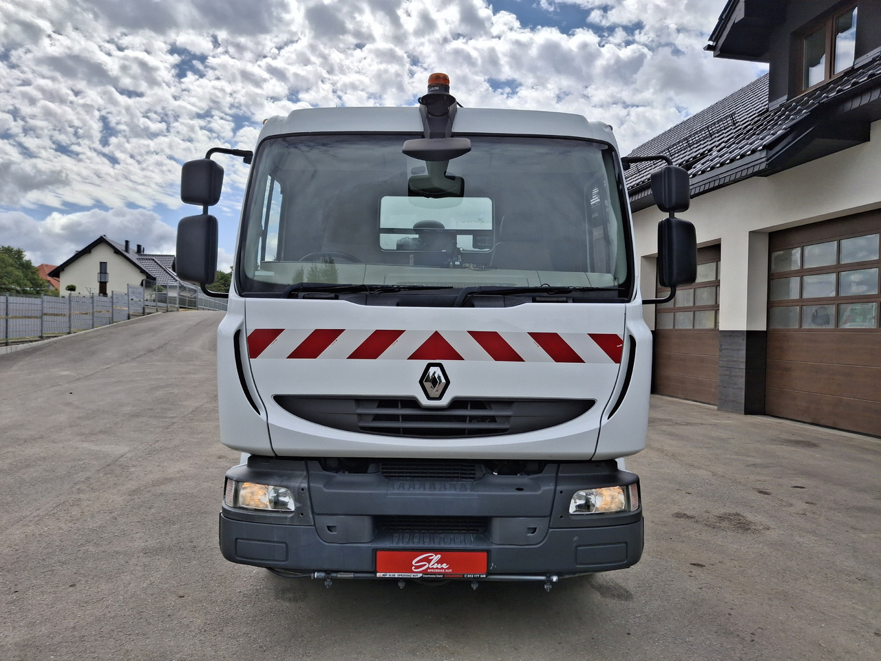 RENAULT Midlum 220 Zamiatarka Johnston VS500 Szczotki L/R Obie Strony Napęd Hydrostatyczny 2012r - Gatvių šlavimo mašina: foto 2 RENAULT Midlum 220 Zamiatarka Johnston VS500 Szczotki L/R Obie Strony Napęd Hydrostatyczny 2012r - Gatvių šlavimo mašina: foto 2