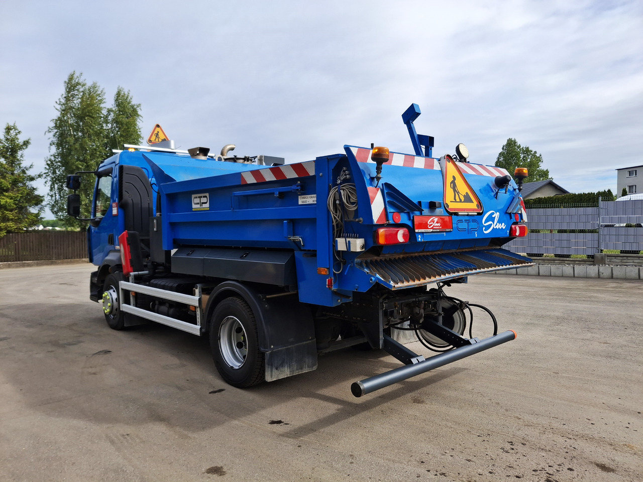 Renault D16 - Gudronatorius: foto 2 Renault D16 - Gudronatorius: foto 2