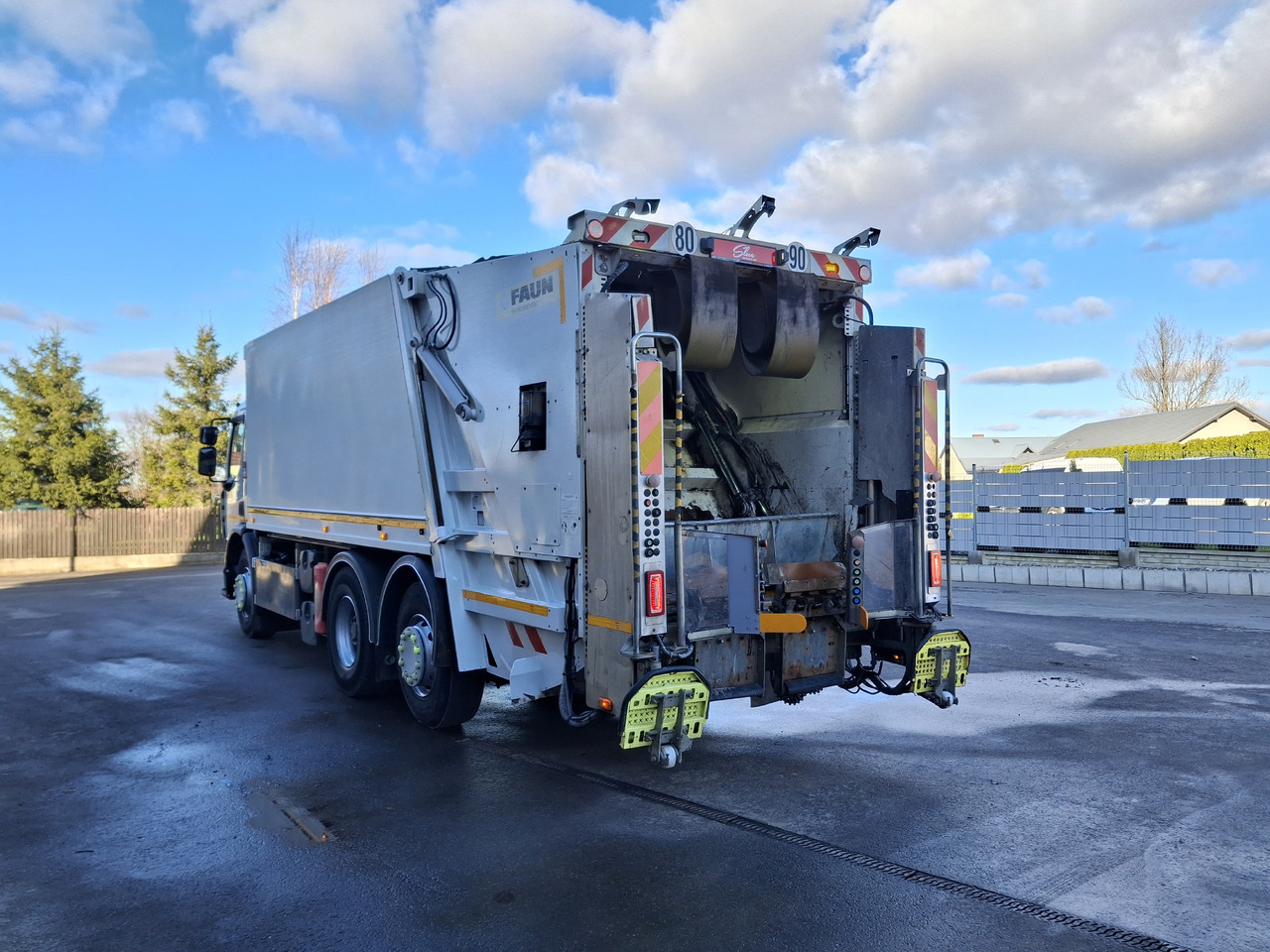 Renault D26 Śmieciarka Mullwagen Environnement VR5 LEV Euro 6 - Šiukšliavežis: foto 3 Renault D26 Śmieciarka Mullwagen Environnement VR5 LEV Euro 6 - Šiukšliavežis: foto 3