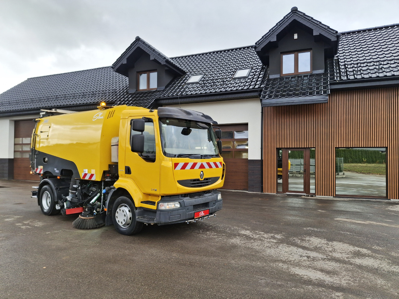 Renault Midlum 270 DXI Zamiatarka Kehrmaschine Schmidt L/R 2 Motoren - Gatvių šlavimo mašina: foto 1 Renault Midlum 270 DXI Zamiatarka Kehrmaschine Schmidt L/R 2 Motoren - Gatvių šlavimo mašina: foto 1