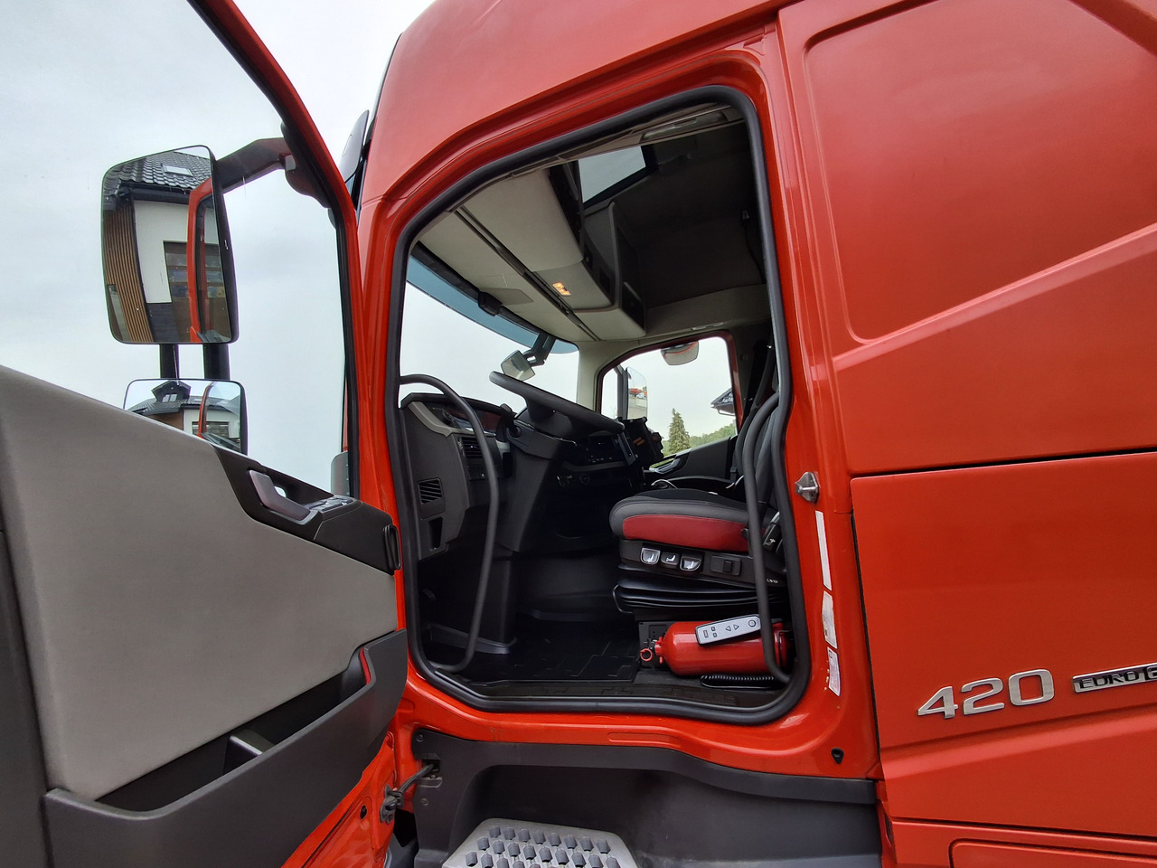 Vilkikas VOLVO FH 420 ADR Sattelzugmaschine Euro 6 Ciągnik Siodłowy Automat Światła LED: foto 11