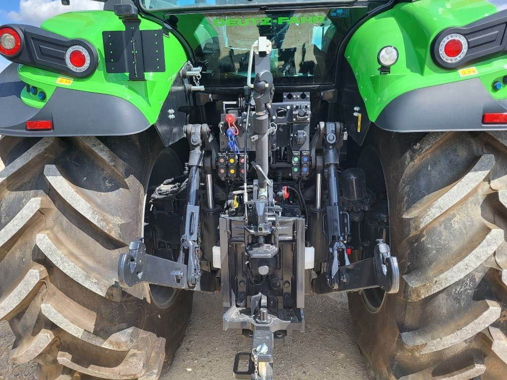 Deutz-fahr 8280 TTV Agrotron - Traktorius: foto 5 Deutz-fahr 8280 TTV Agrotron - Traktorius: foto 5