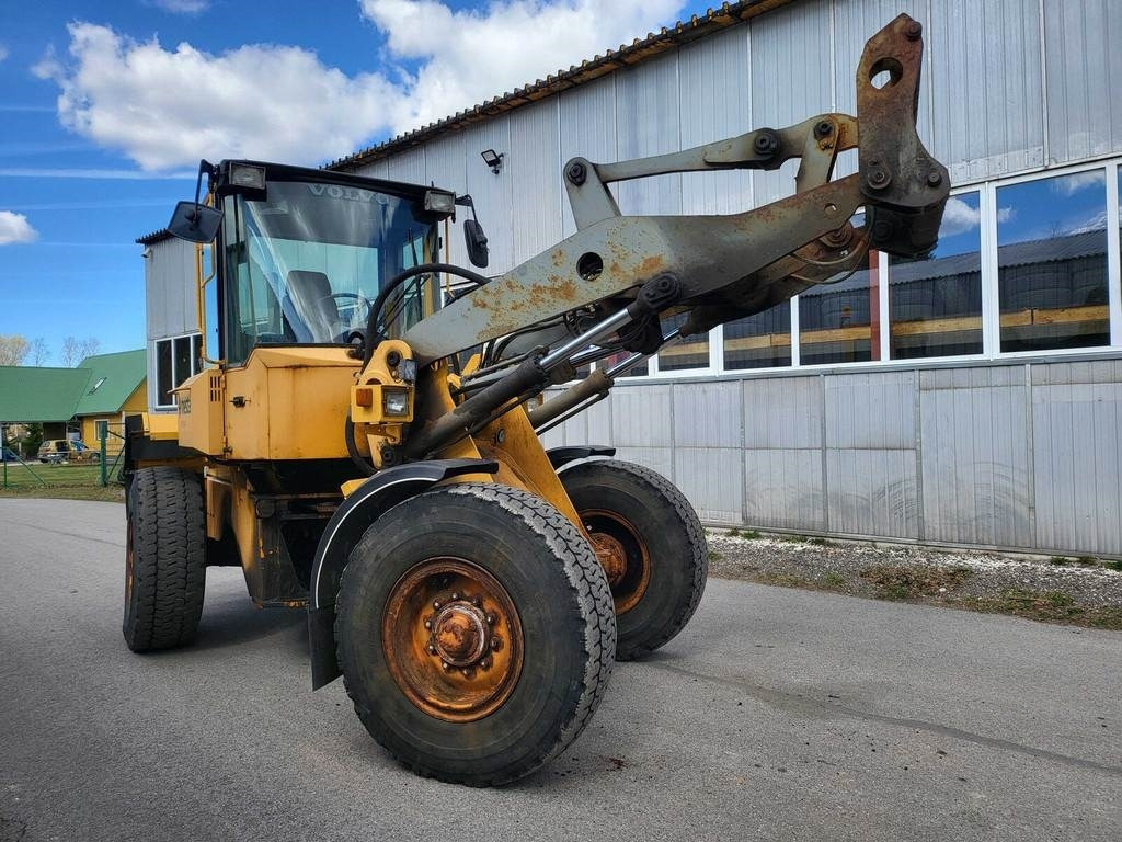 Volvo BM L70C - Ratinis krautuvas: foto 1 Volvo BM L70C - Ratinis krautuvas: foto 1