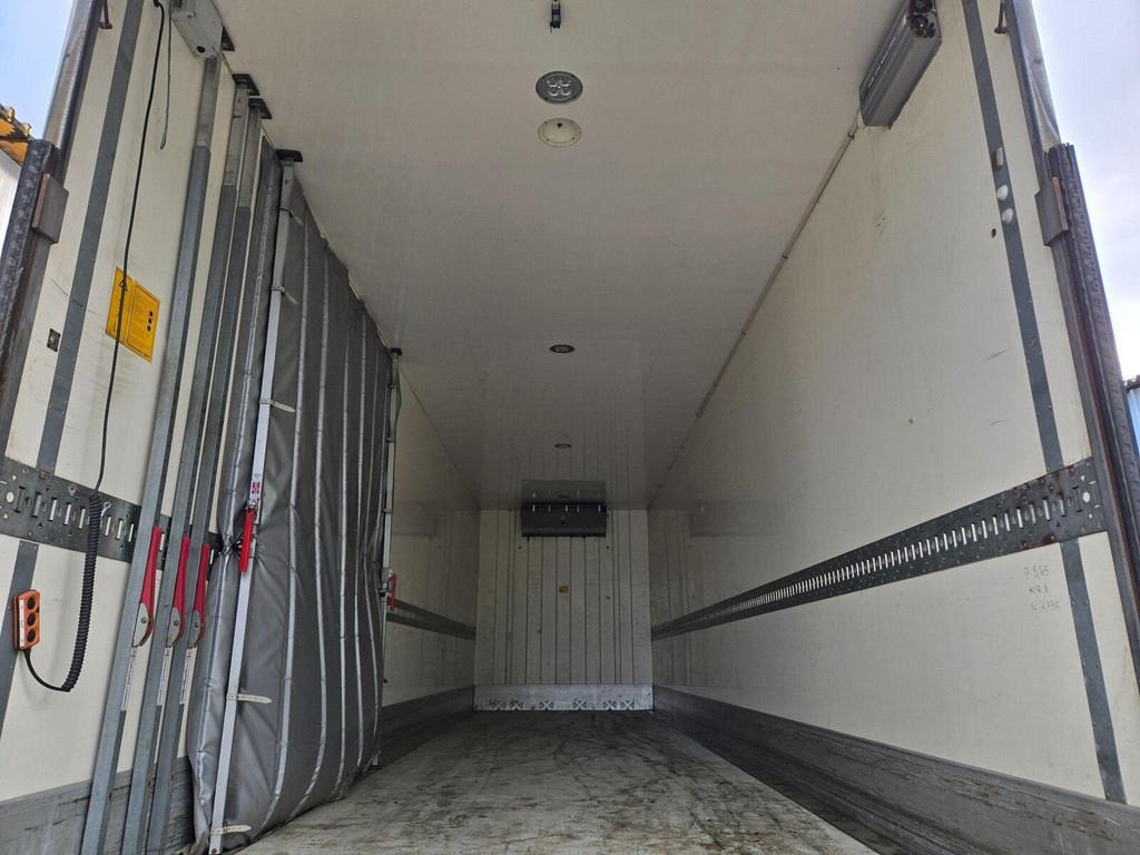 Volvo FH460 6X2 CARRIER 1050 - Refrižeratorius sunkvežimis: foto 4 Volvo FH460 6X2 CARRIER 1050 - Refrižeratorius sunkvežimis: foto 4