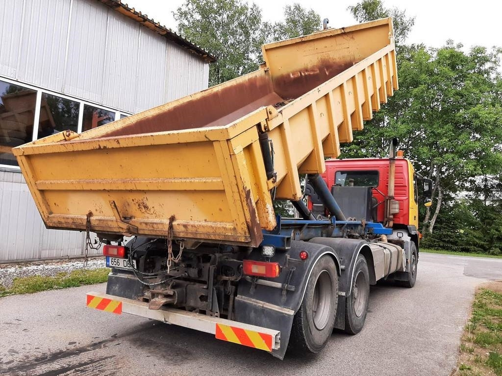 Volvo FM12 460 6X2 JOAB 338kW - Hook-lift sunkvežimis: foto 3 Volvo FM12 460 6X2 JOAB 338kW - Hook-lift sunkvežimis: foto 3