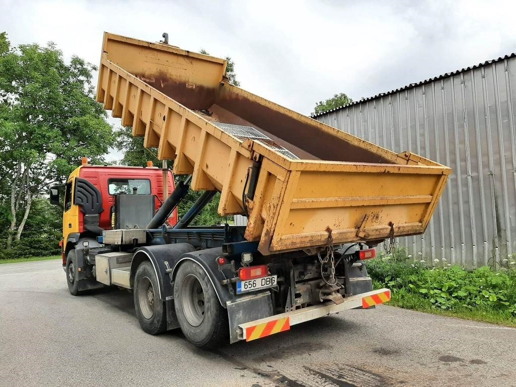 Volvo FM12 460 6X2 JOAB 338kW - Hook-lift sunkvežimis: foto 2 Volvo FM12 460 6X2 JOAB 338kW - Hook-lift sunkvežimis: foto 2
