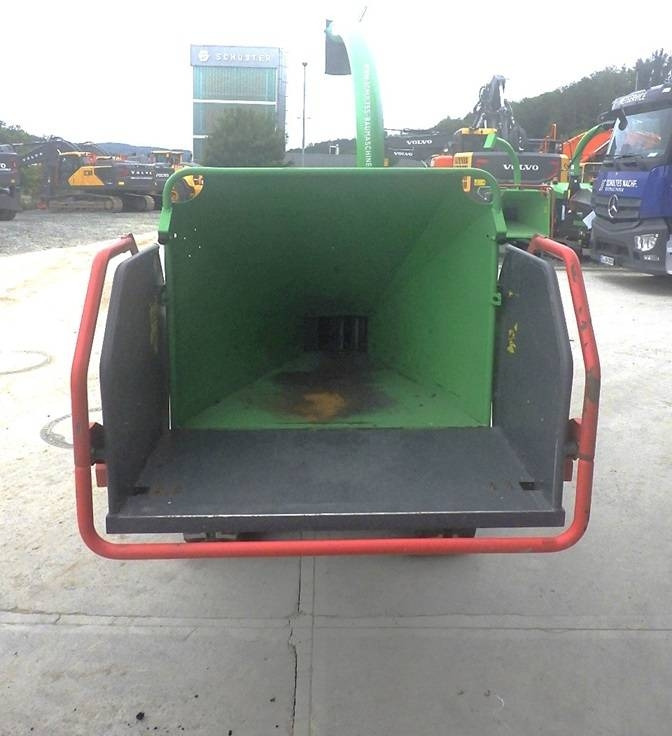 Greenmech ArbTrak 150 D - Medienos smulkintuvas: foto 2 Greenmech ArbTrak 150 D - Medienos smulkintuvas: foto 2