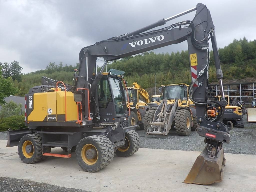 Volvo EWR 170 E - Ratinis ekskavatorius: foto 3 Volvo EWR 170 E - Ratinis ekskavatorius: foto 3