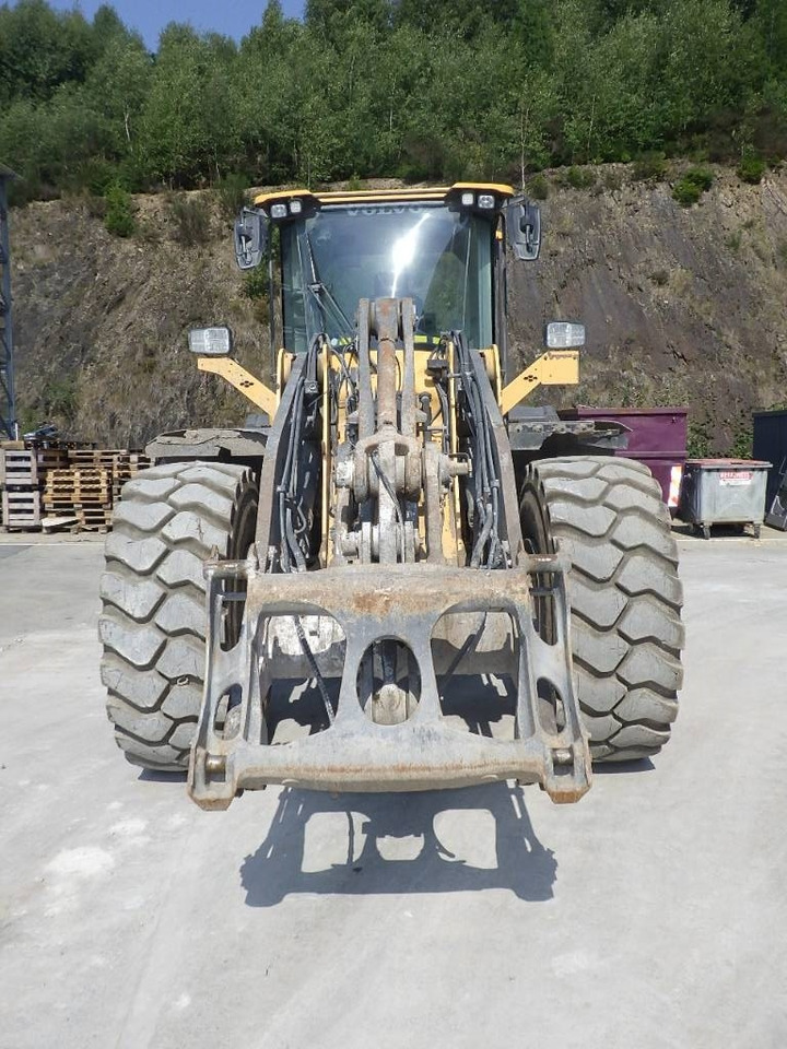 Volvo L 110 H LB - Ratinis krautuvas: foto 2 Volvo L 110 H LB - Ratinis krautuvas: foto 2