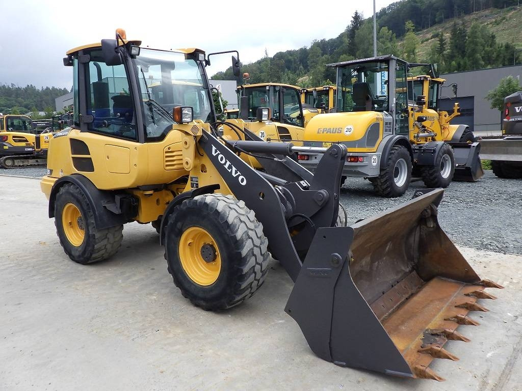Volvo L 25 F - Ratinis krautuvas: foto 3 Volvo L 25 F - Ratinis krautuvas: foto 3