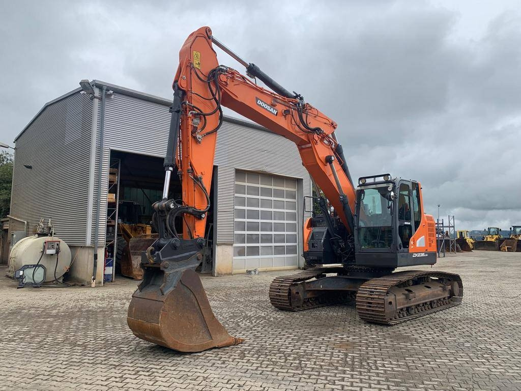 Doosan DX 235 LCR-5 - Vikšrinis ekskavatorius: foto 1 Doosan DX 235 LCR-5 - Vikšrinis ekskavatorius: foto 1