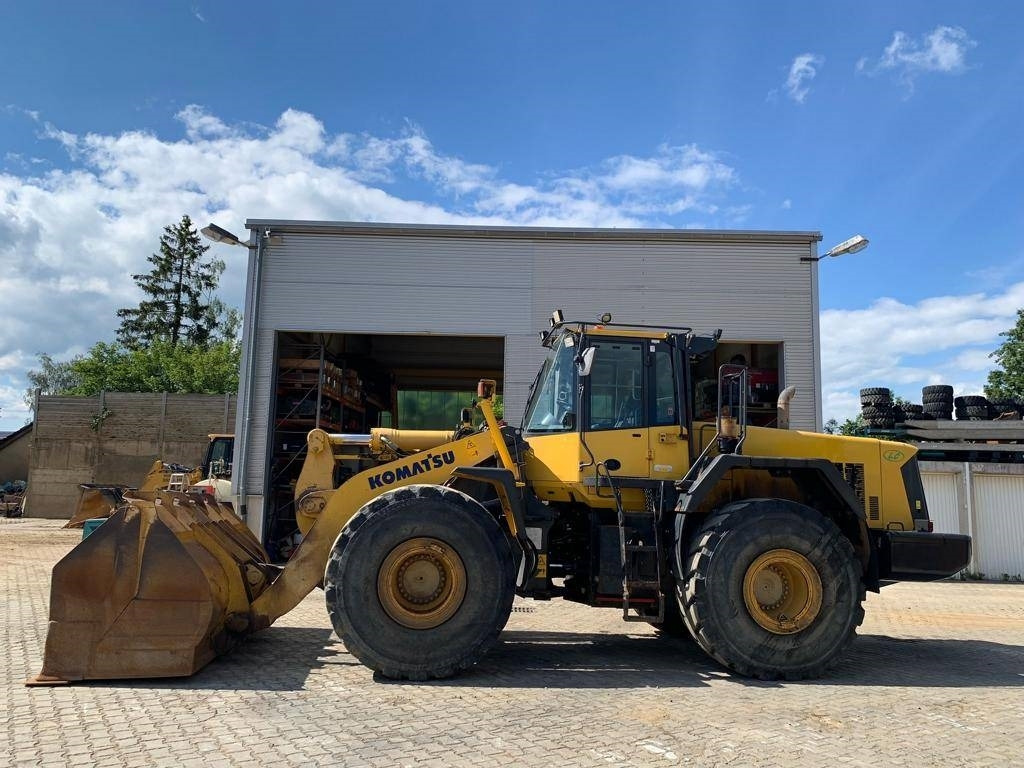 Komatsu WA 480-6 - Ratinis krautuvas: foto 2 Komatsu WA 480-6 - Ratinis krautuvas: foto 2