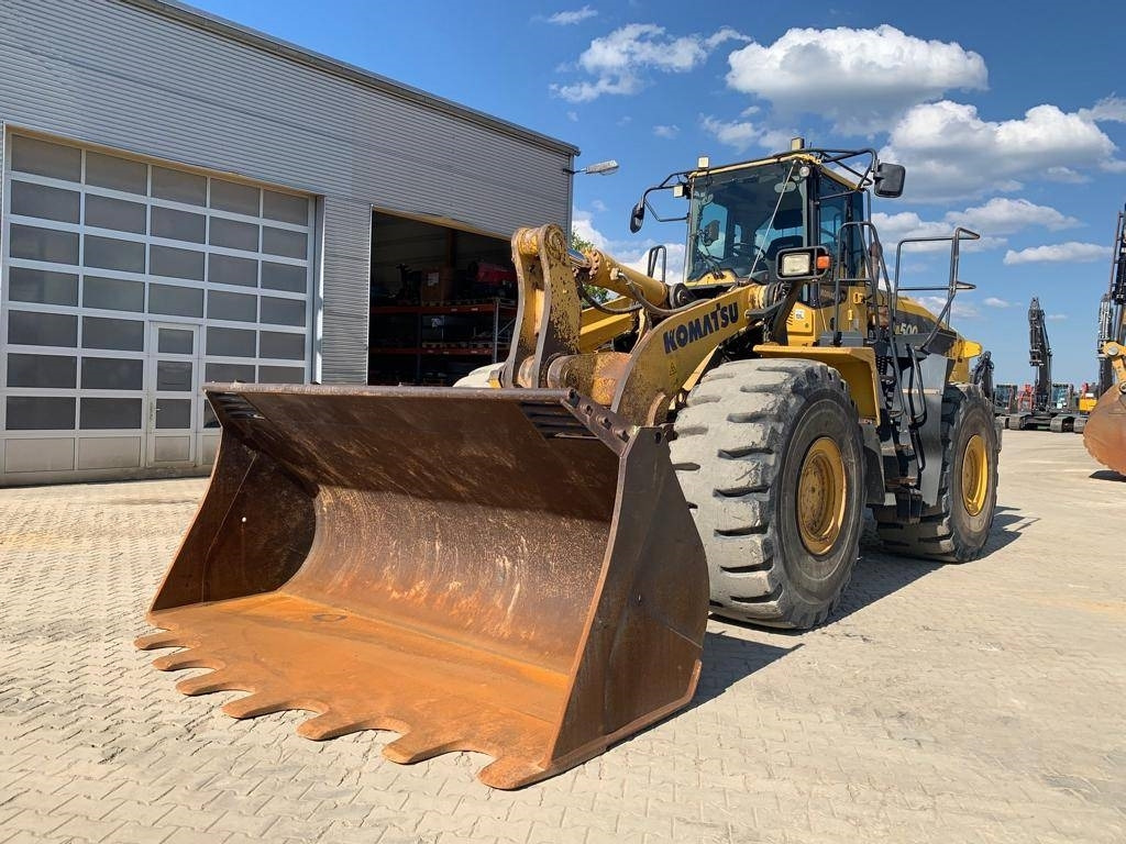 Komatsu WA 500-7 - Ratinis krautuvas: foto 1 Komatsu WA 500-7 - Ratinis krautuvas: foto 1