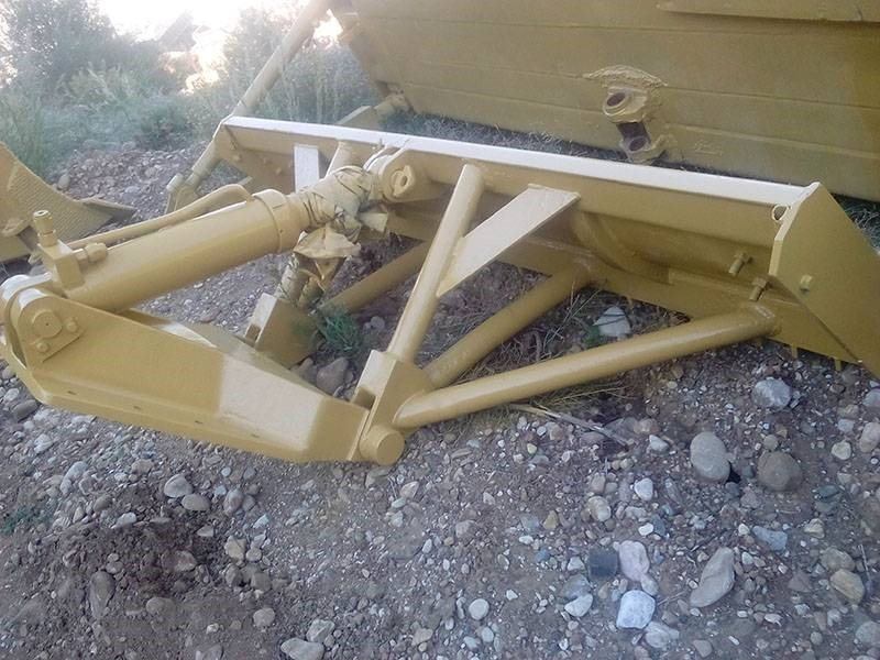 CAT ΜΑΧΑΙΡΙ ΓΙΑ GRADER 140G, 140H - Verstuvas - Statybinė technika: foto 2 CAT ΜΑΧΑΙΡΙ ΓΙΑ GRADER 140G, 140H - Verstuvas - Statybinė technika: foto 2