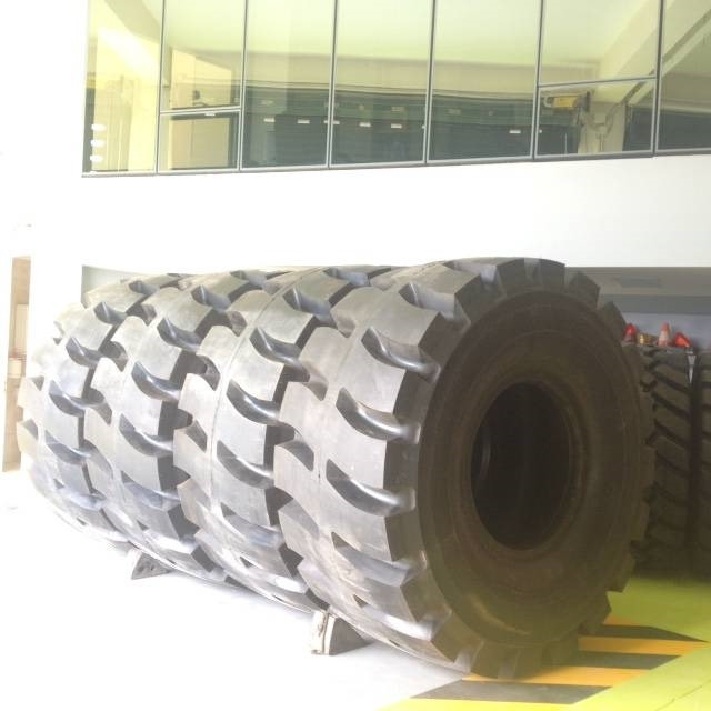 Goodyear 3565R33 L5 - Padanga - Statybinė technika: foto 3 Goodyear 3565R33 L5 - Padanga - Statybinė technika: foto 3