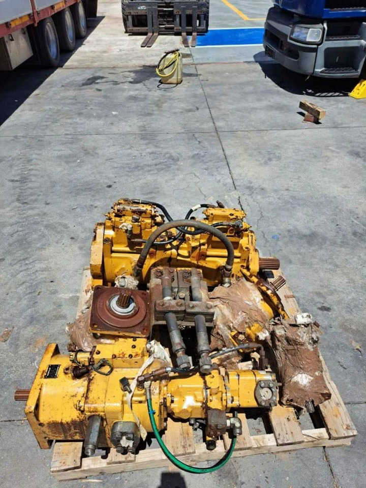 HYDRAULIC PUMPS AND ROTATION HYDROMOTOR FOR CAT 38 - Hidraulinis siurblys - Statybinė technika: foto 2 HYDRAULIC PUMPS AND ROTATION HYDROMOTOR FOR CAT 38 - Hidraulinis siurblys - Statybinė technika: foto 2