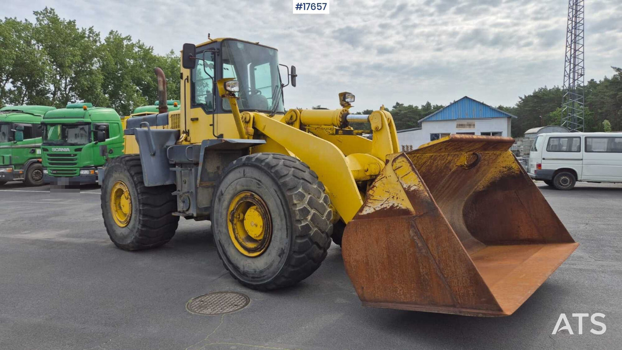 2000 Komatsu WA420-3H - Ratinis krautuvas: foto 4 2000 Komatsu WA420-3H - Ratinis krautuvas: foto 4