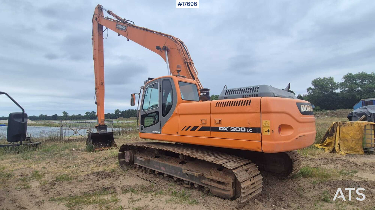 2006 Doosan DX 300 LC - Vikšrinis ekskavatorius: foto 1 2006 Doosan DX 300 LC - Vikšrinis ekskavatorius: foto 1