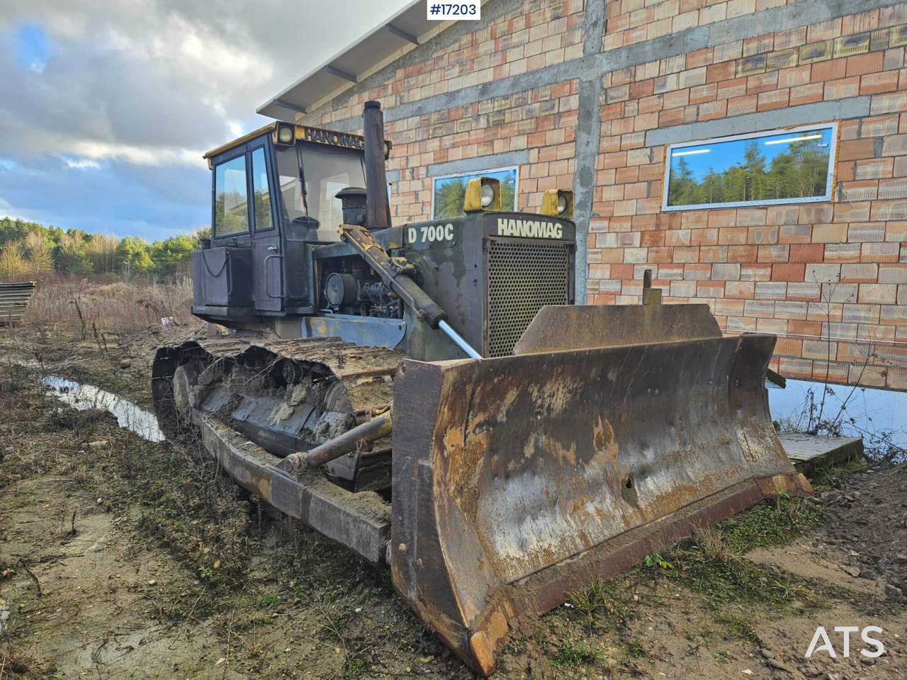 Bulldozer HANOMAG D700 C (1991) - Buldozeris: foto 2 Bulldozer HANOMAG D700 C (1991) - Buldozeris: foto 2