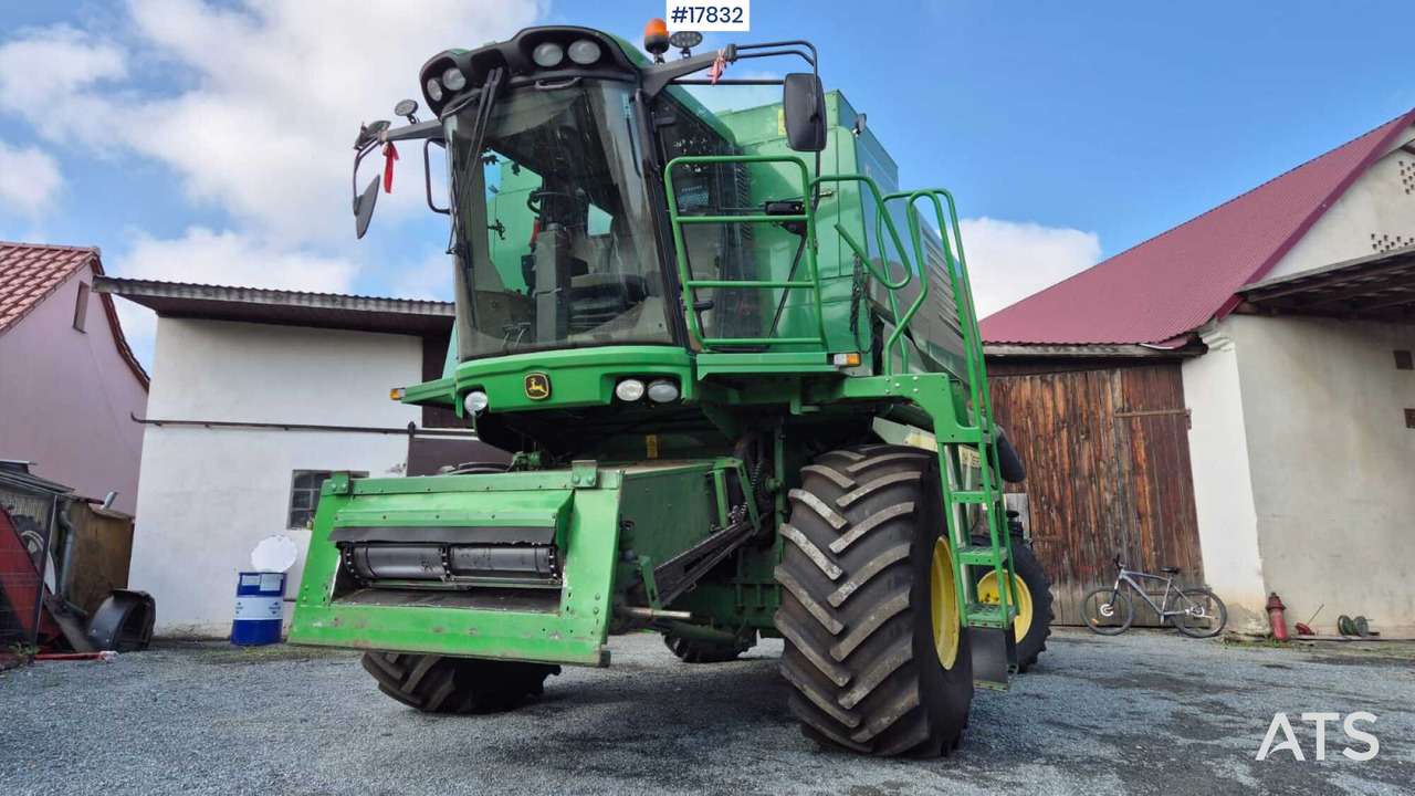 Combine harvester JOHN DEERE 1470 (2010) - Derliaus nuėmimo kombainas: foto 2 Combine harvester JOHN DEERE 1470 (2010) - Derliaus nuėmimo kombainas: foto 2