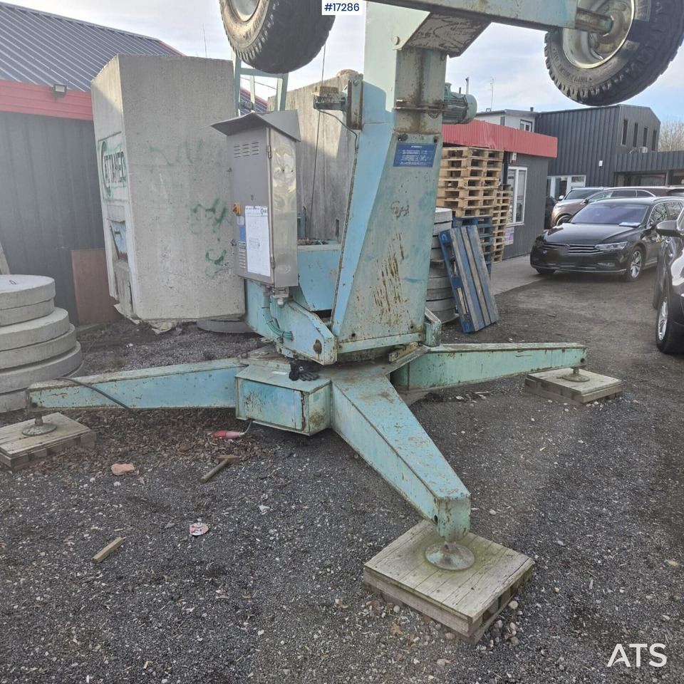Crane CATTANEO CM61R construction crane (1992) - Kranas: foto 4 Crane CATTANEO CM61R construction crane (1992) - Kranas: foto 4