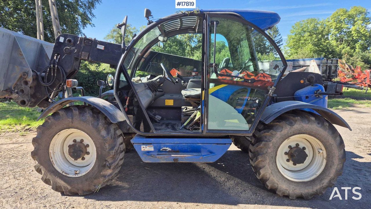 Ładowarka teleskopowa New Holland LM 5060 (2003) - Teleskopinis krautuvas: foto 5 Ładowarka teleskopowa New Holland LM 5060 (2003) - Teleskopinis krautuvas: foto 5