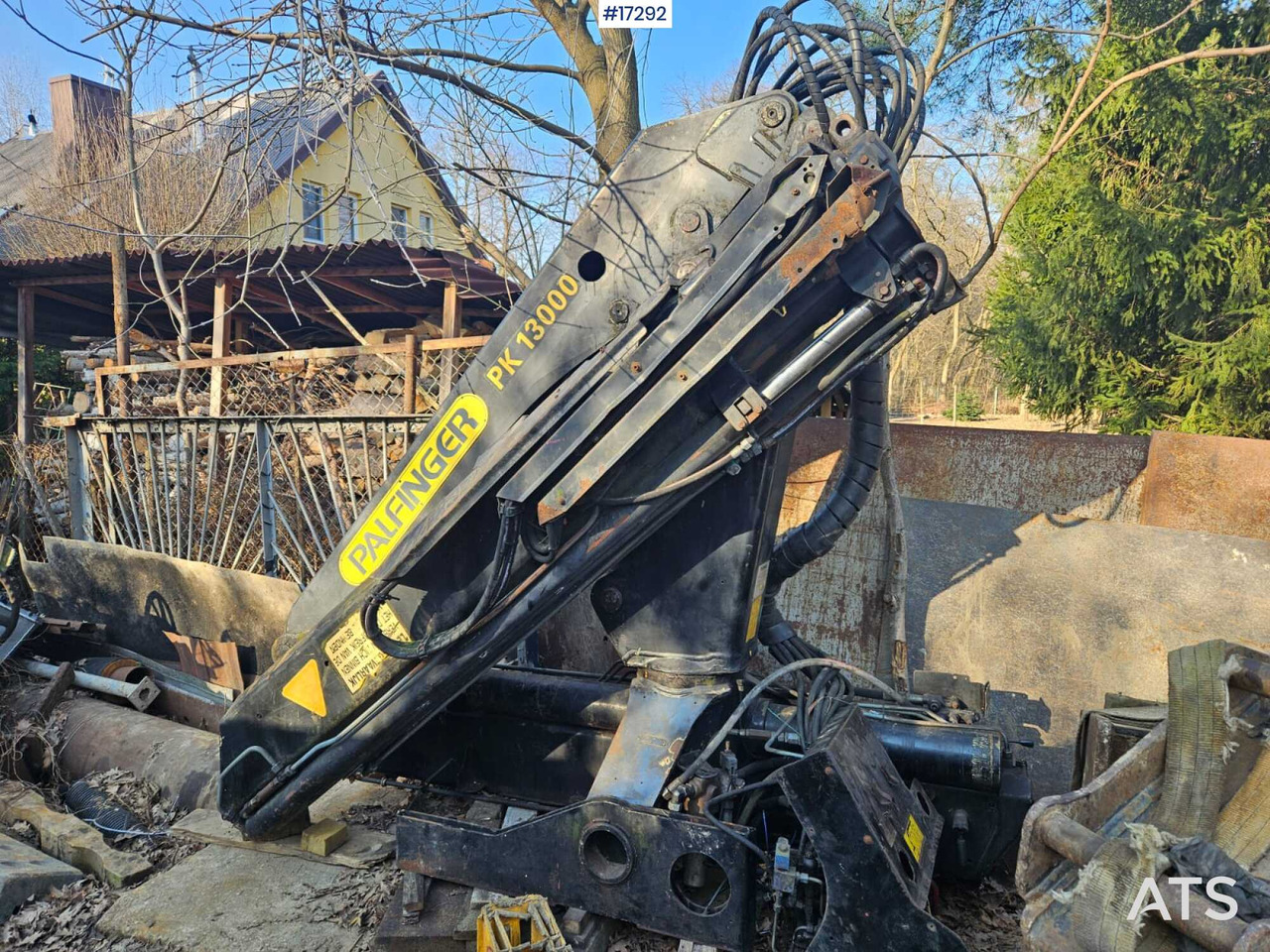 PALFINGER PK 13000 hydraulic crane (1997) - Kranas-manipuliatorius: foto 1 PALFINGER PK 13000 hydraulic crane (1997) - Kranas-manipuliatorius: foto 1