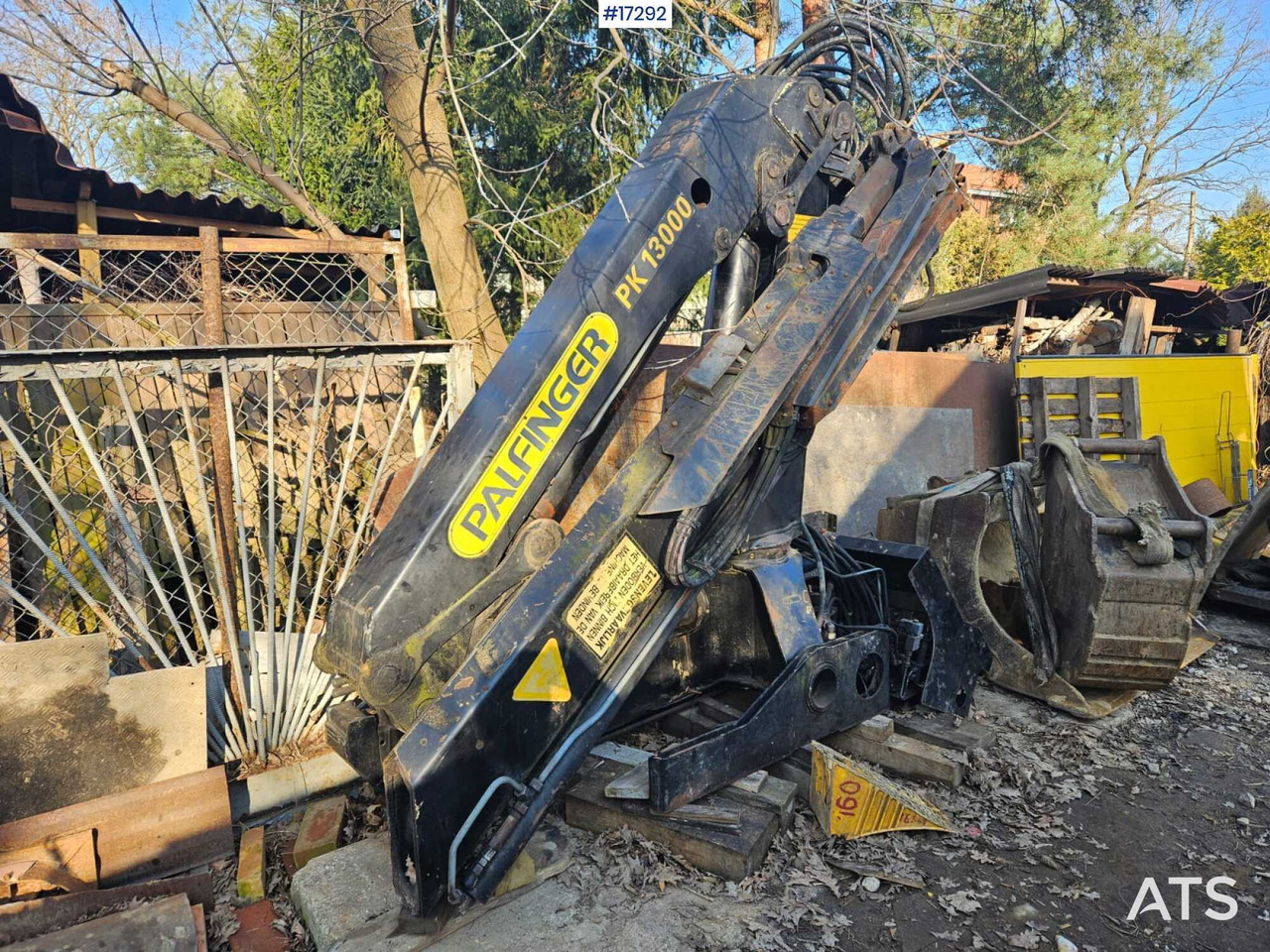 PALFINGER PK 13000 hydraulic crane (1997) - Kranas-manipuliatorius: foto 2 PALFINGER PK 13000 hydraulic crane (1997) - Kranas-manipuliatorius: foto 2