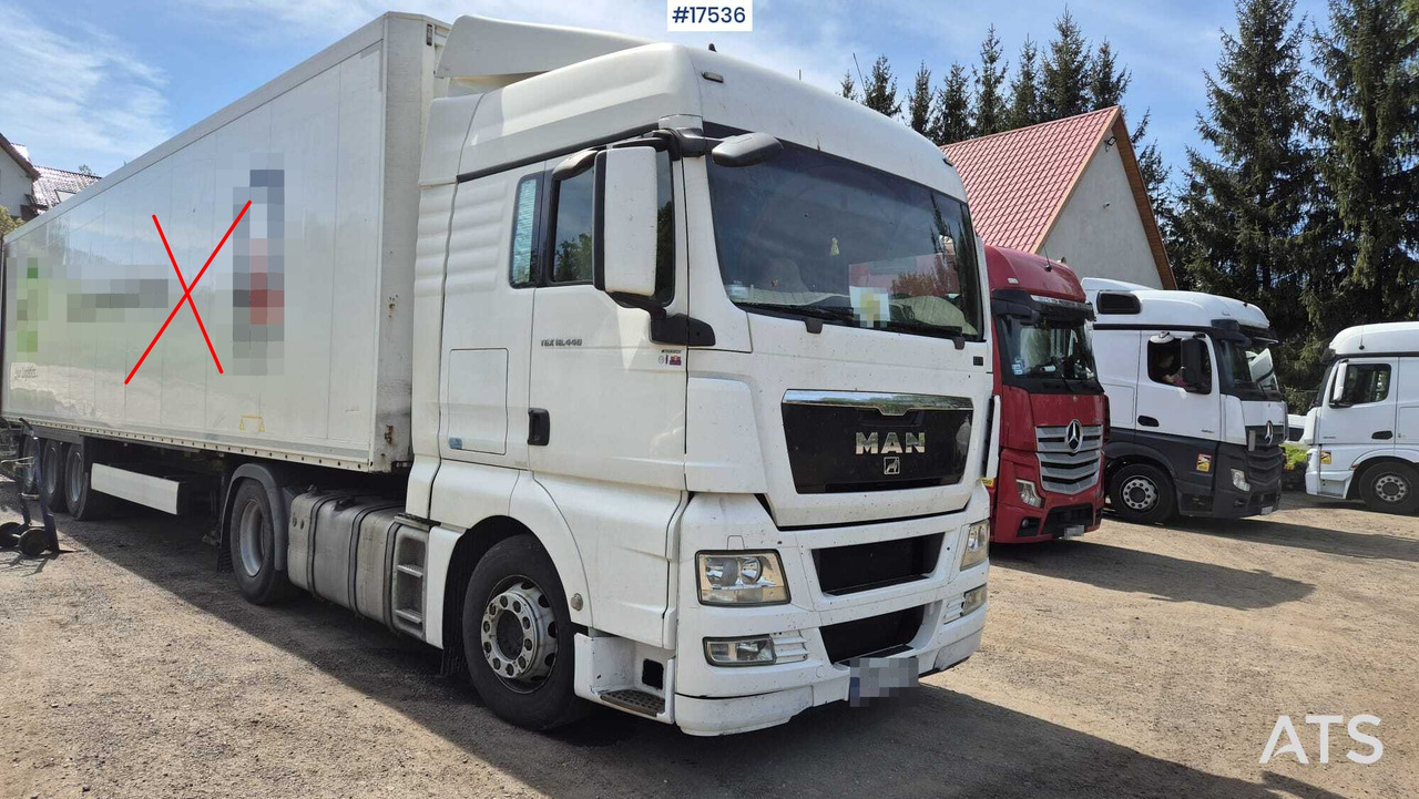 Truck tractor MAN TGX 14.440 (2011) - Vilkikas: foto 1 Truck tractor MAN TGX 14.440 (2011) - Vilkikas: foto 1