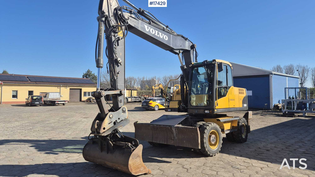 Wheel Excavator VOLVO EW160C (2010) - Ratinis ekskavatorius: foto 1 Wheel Excavator VOLVO EW160C (2010) - Ratinis ekskavatorius: foto 1