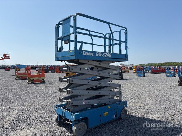 2007 Genie GS-3246 Electric Scissor Lift - Žirklinis keltuvas: foto 4 2007 Genie GS-3246 Electric Scissor Lift - Žirklinis keltuvas: foto 4