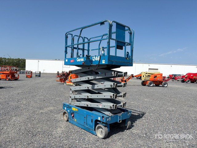 2007 Genie GS-3246 Electric Scissor Lift - Žirklinis keltuvas: foto 3 2007 Genie GS-3246 Electric Scissor Lift - Žirklinis keltuvas: foto 3